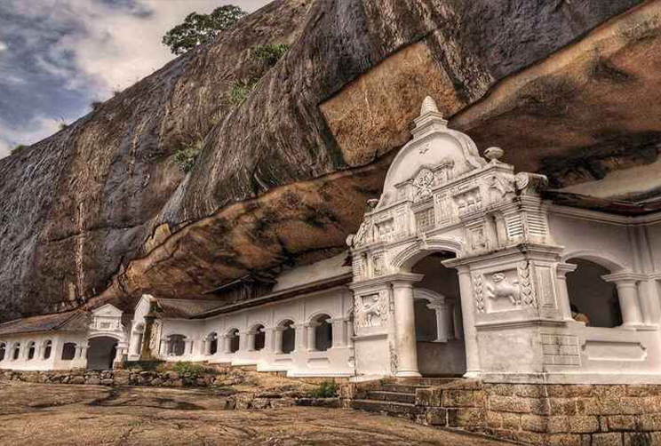 2. Dambulla Cave Temple